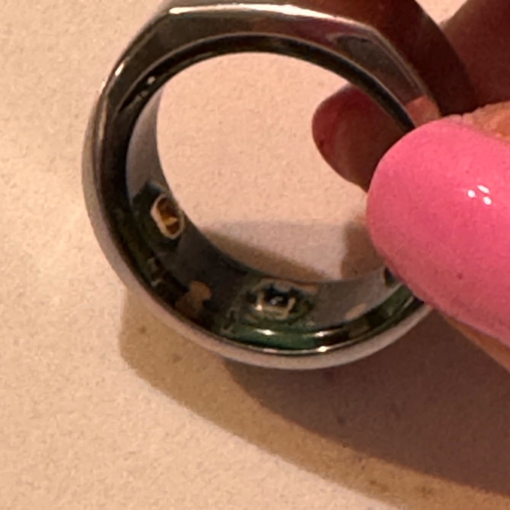 Oura Ring - Picture 8 of 8